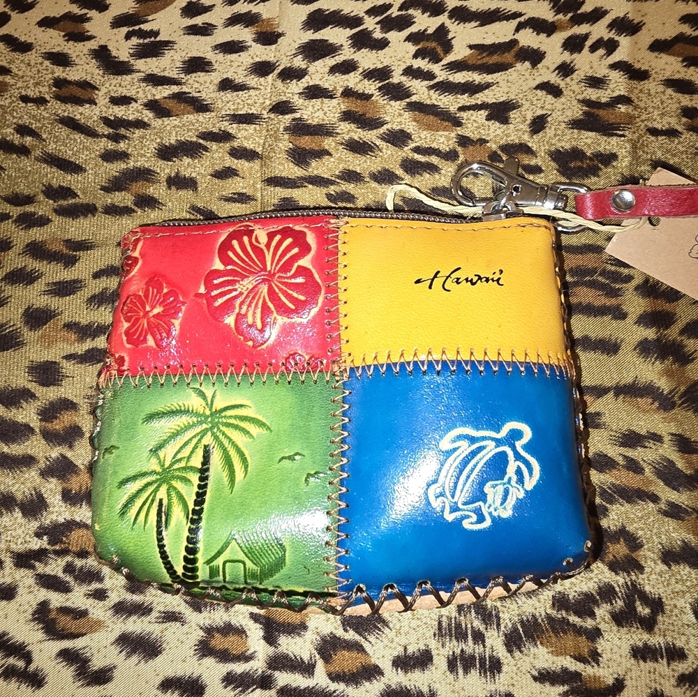 🌺Colorful Hawaiian Leather Patchwork Women's Lipstick Pouch - Mini Wristlet - Picture 2 of 3